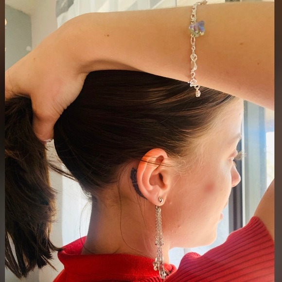 Iridescent Butterfly bracelet - Picture 2 of 2